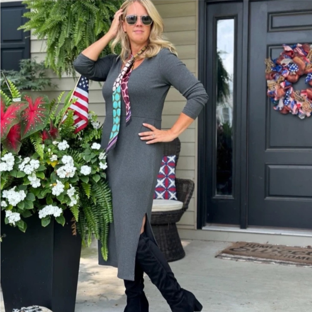 CAbi Ribbed Gray Knit Top